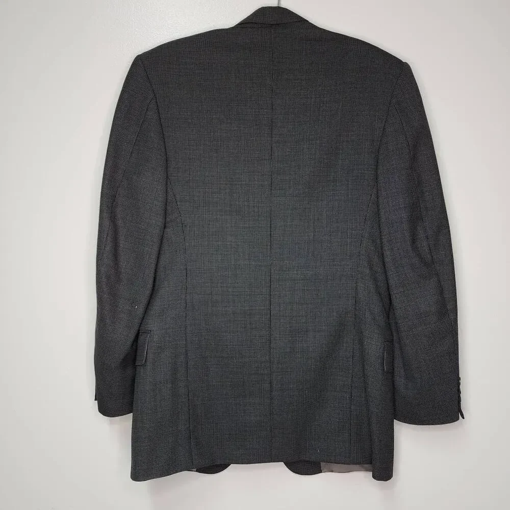 Charles Jourdan Blazer Size 38 small hole back of left sleeve - can be repaired